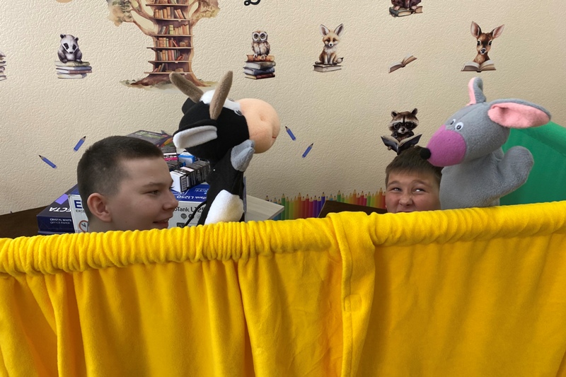 В пармской школе создали кукольный театр на средства «Народного бюджета».