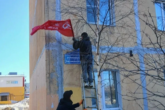 установка флагштоков.