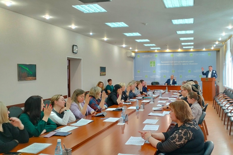 Депутаты единогласно проголосовали за нового почётного гражданина Усинска.