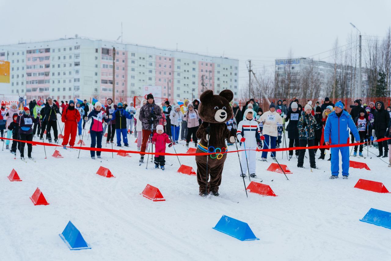 В день «Лыжни России – 2024» в Усинске открыли спортивный объект .