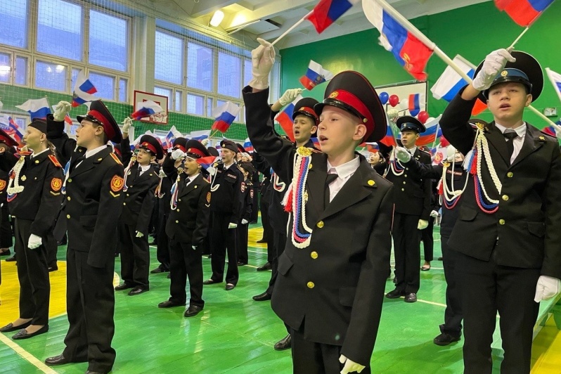 В Усинске прошла 18-я торжественная церемония посвящения в кадеты и кадеты МВД.