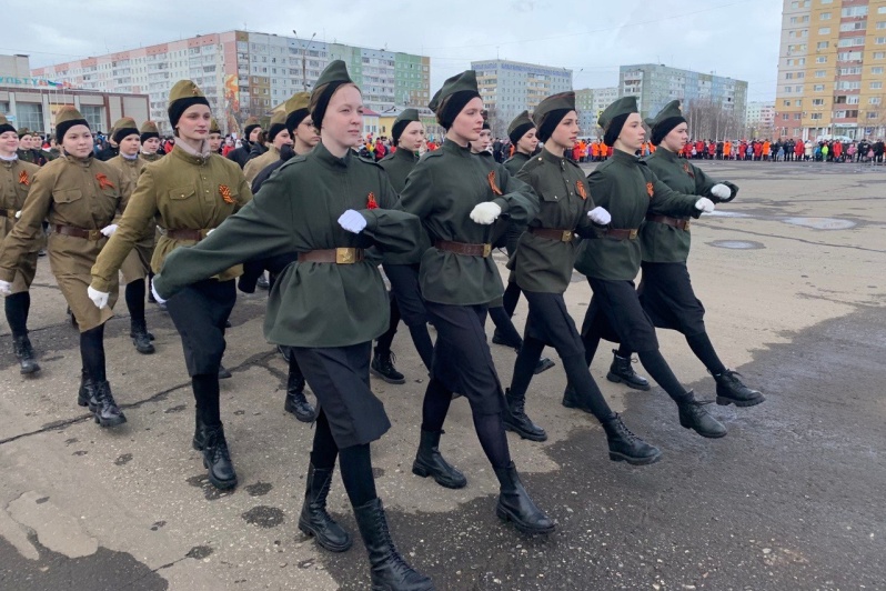 День Победы в Усинске отметили парадом и праздничным концертом.