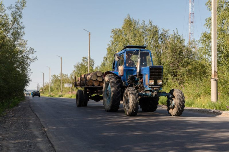 В усинской деревне Новикбож завершился ремонт дорожного покрытия.