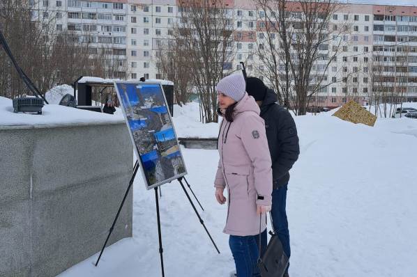 В студенческом сквере сегодня прошла фотовыставка «10 лет пешком по Крыму».